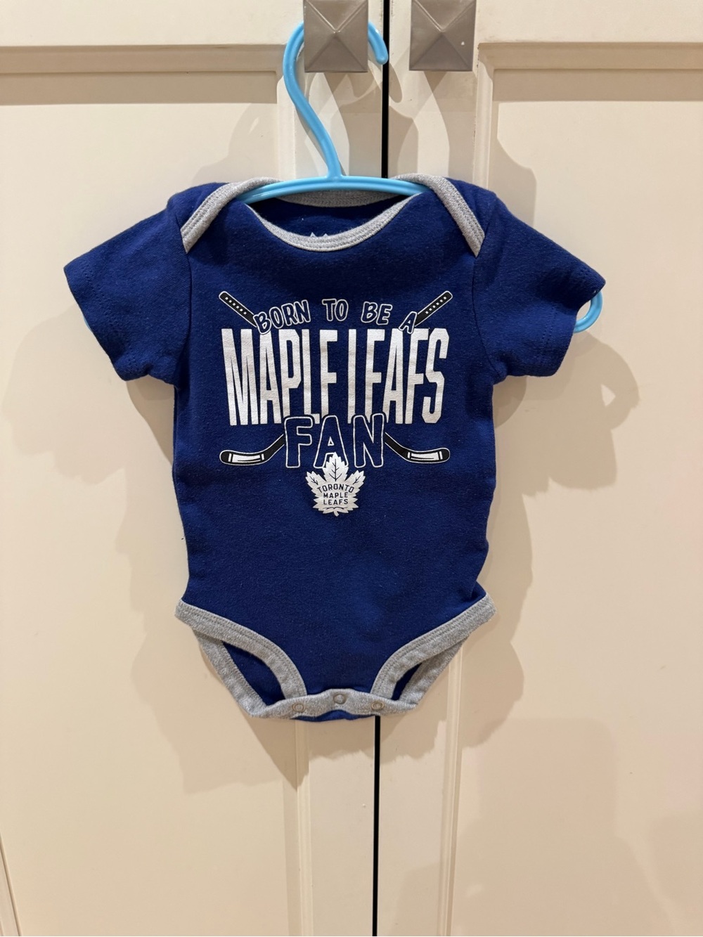 NHL Dark Blue Maple Leafs Infant One-Piece Bodysuit 0-3m